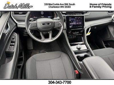 2025 Jeep Grand Cherokee Laredo