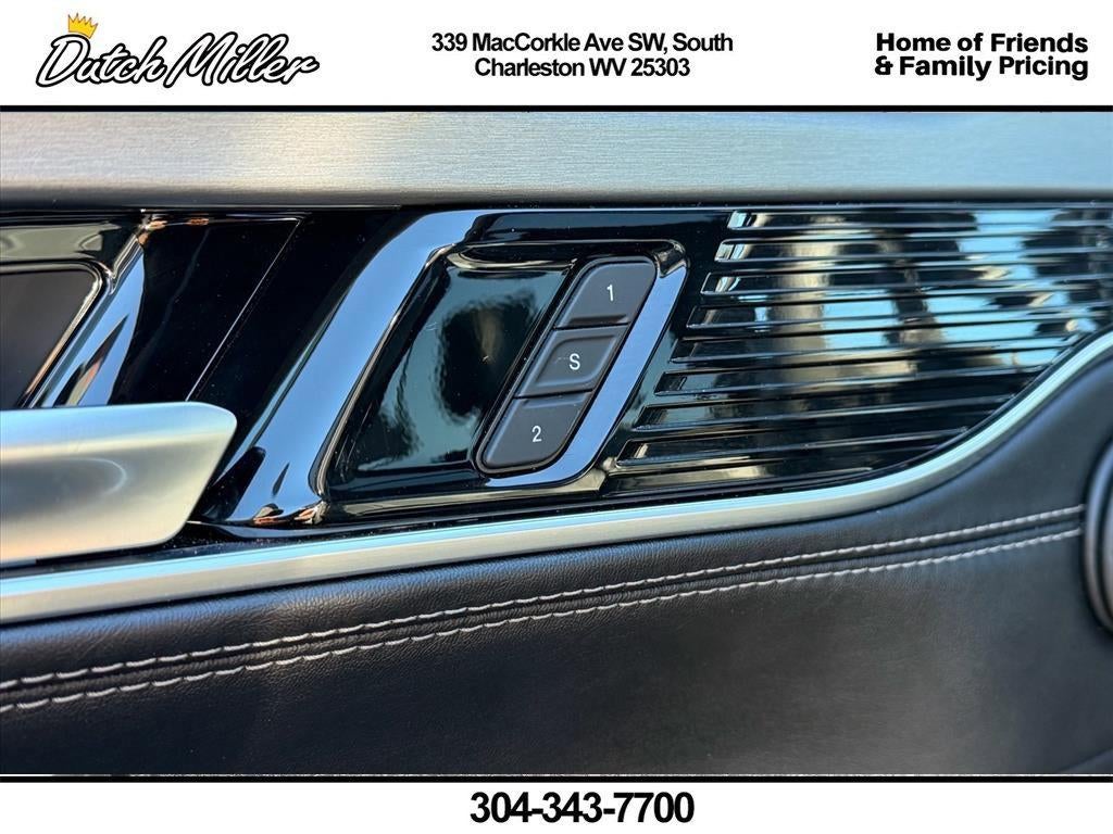 2024 Jeep Wagoneer Series II Carbide