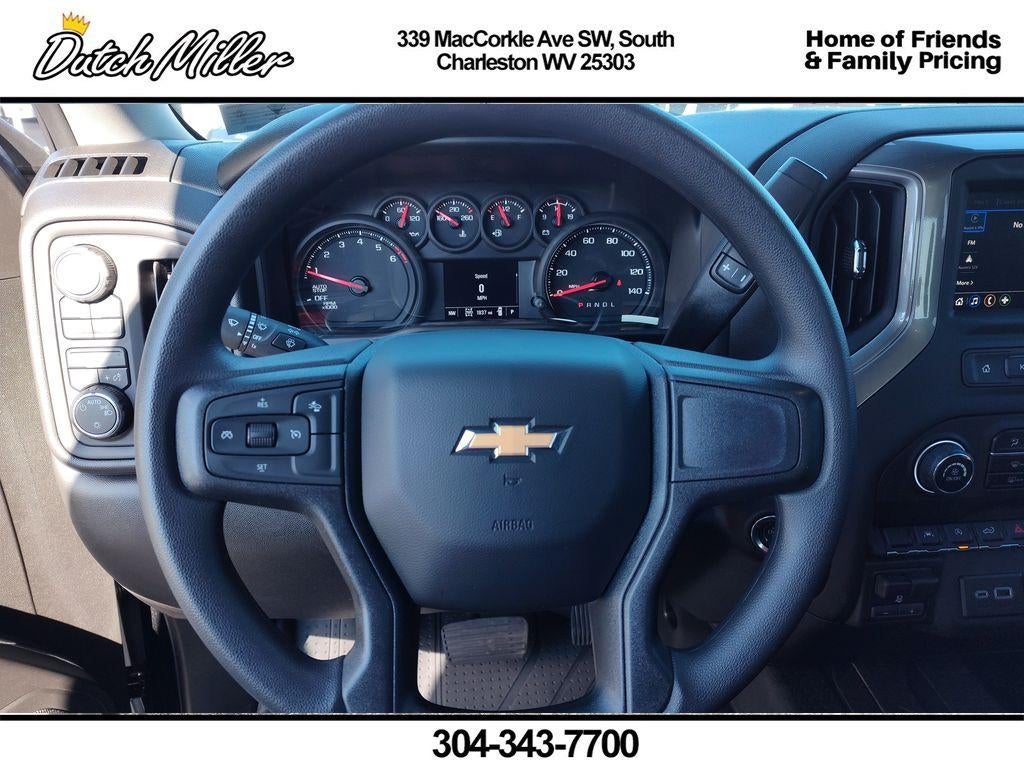 2025 Chevrolet Silverado Custom