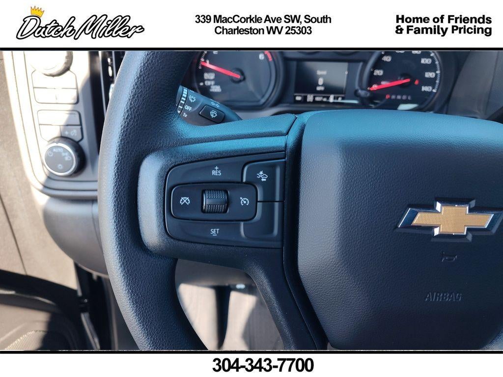 2025 Chevrolet Silverado Custom