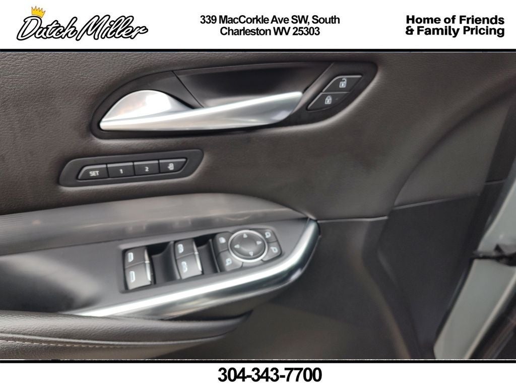 2025 Cadillac XT4 AWD Premium Luxury