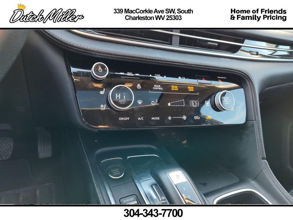 2022 INFINITI QX60 LUXE