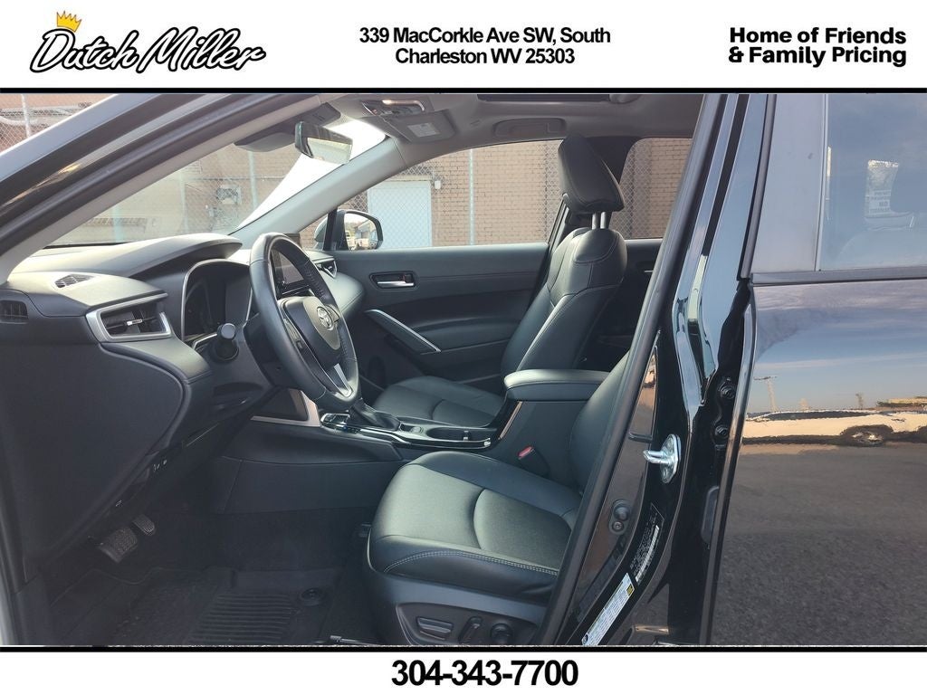 2024 Toyota Corolla Cross XLE