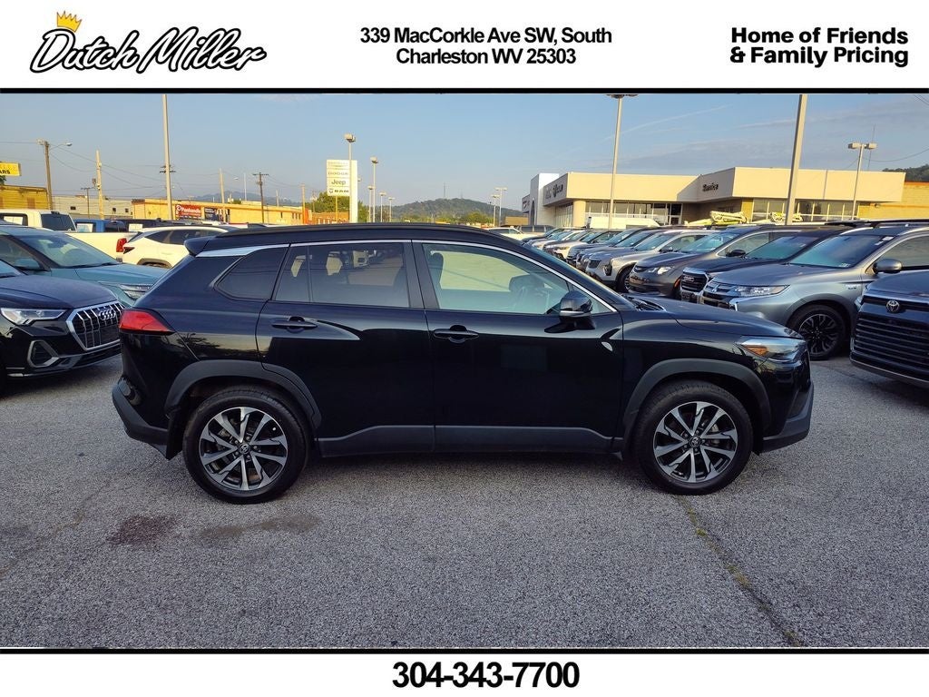 2024 Toyota Corolla Cross XLE