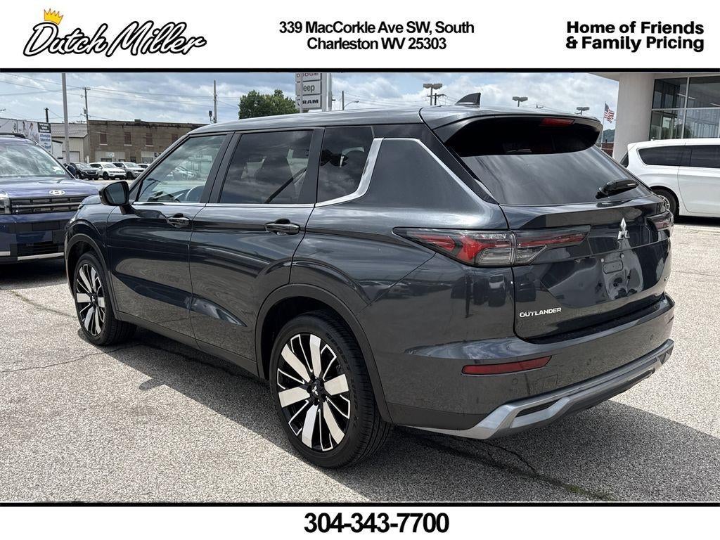 2025 Mitsubishi Outlander SE