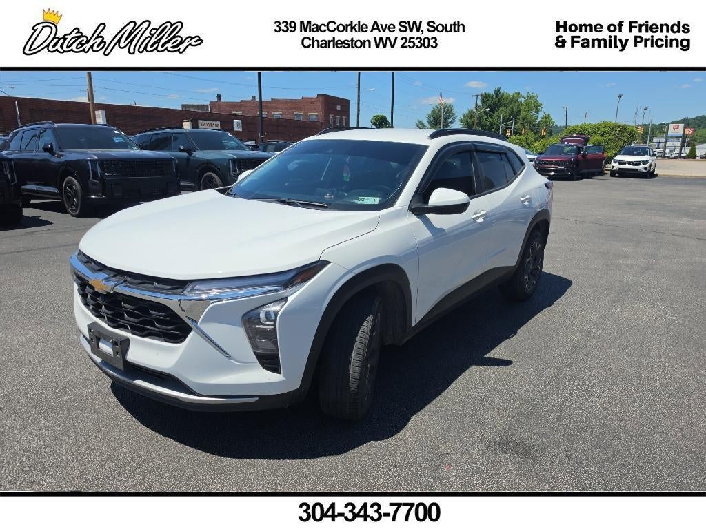 2024 Chevrolet Trax LT's photo