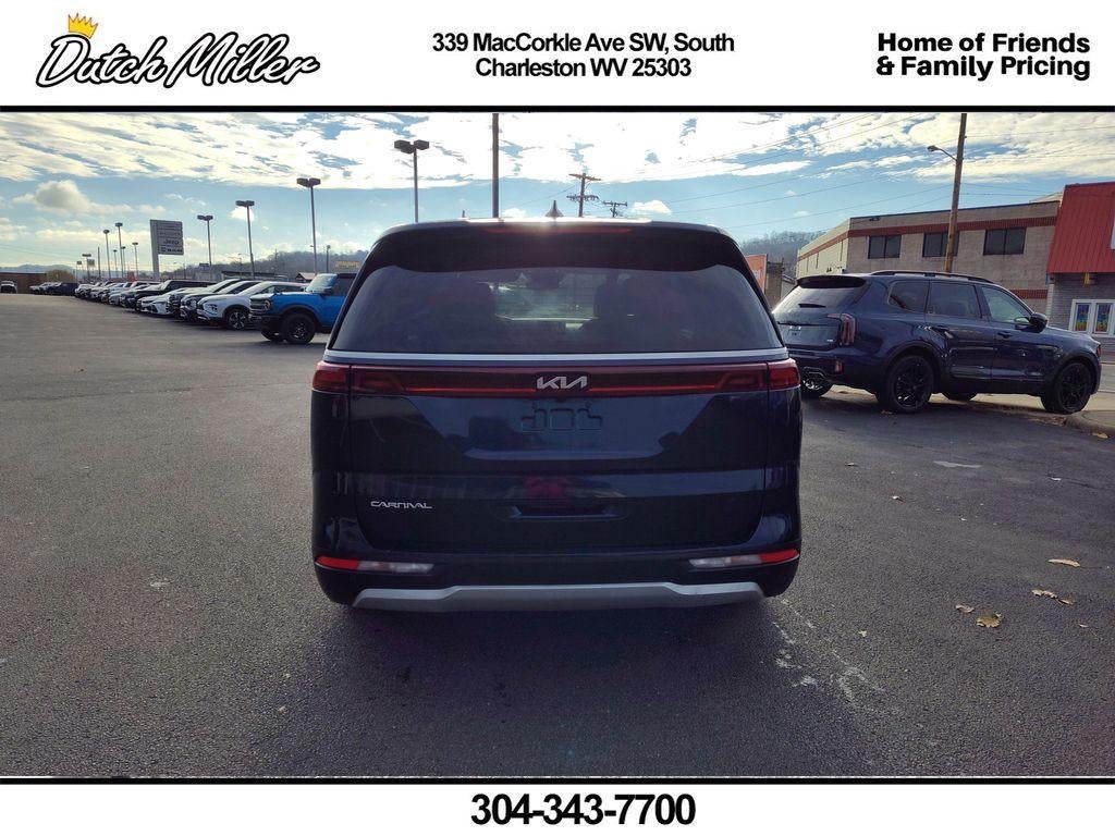 2023 Kia Carnival LX