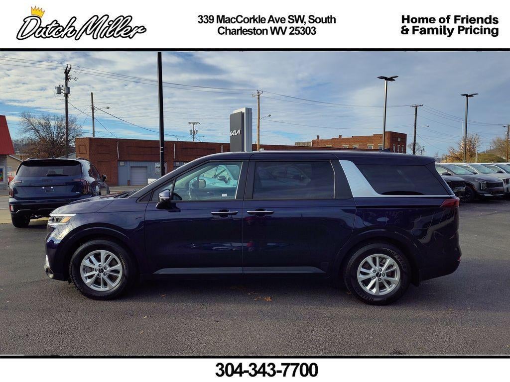 2023 Kia Carnival LX