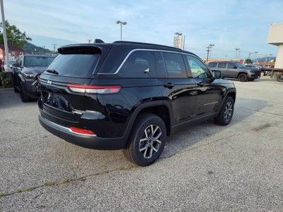 2027 Jeep Grand Cherokee Laredo X