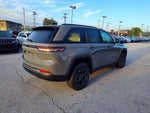 2027 Jeep Grand Cherokee Laredo Altitude