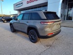 2027 Jeep Grand Cherokee Laredo Altitude