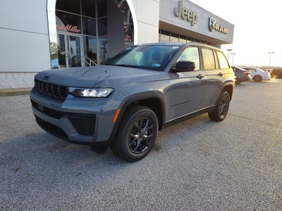 2027 Jeep Grand Cherokee Laredo Altitude