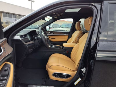 2025 Jeep Grand Cherokee Summit