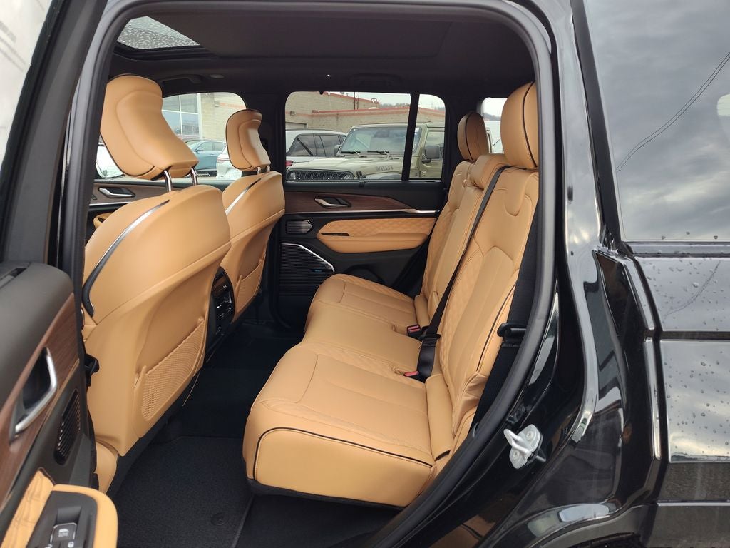 2025 Jeep Grand Cherokee Summit