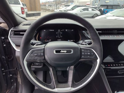 2026 Jeep Grand Cherokee Laredo Altitude