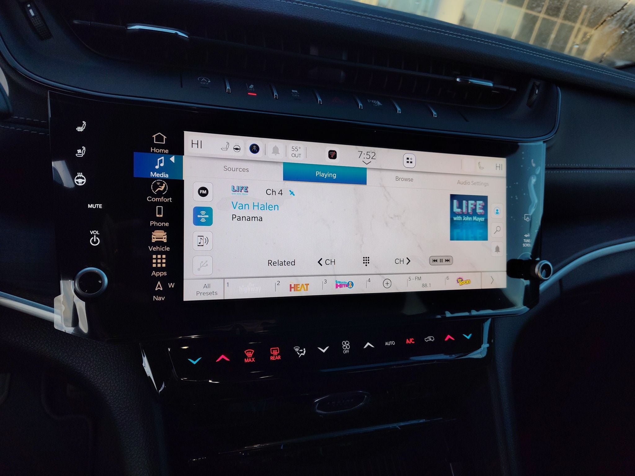 2027 Jeep Grand Cherokee Limited Reserve