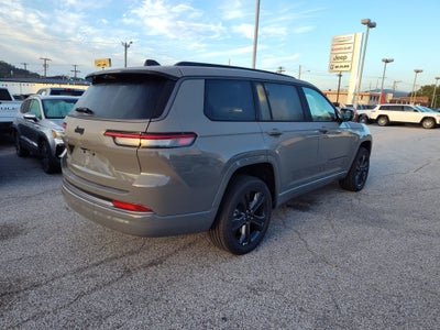 2027 Jeep Grand Cherokee Limited Reserve