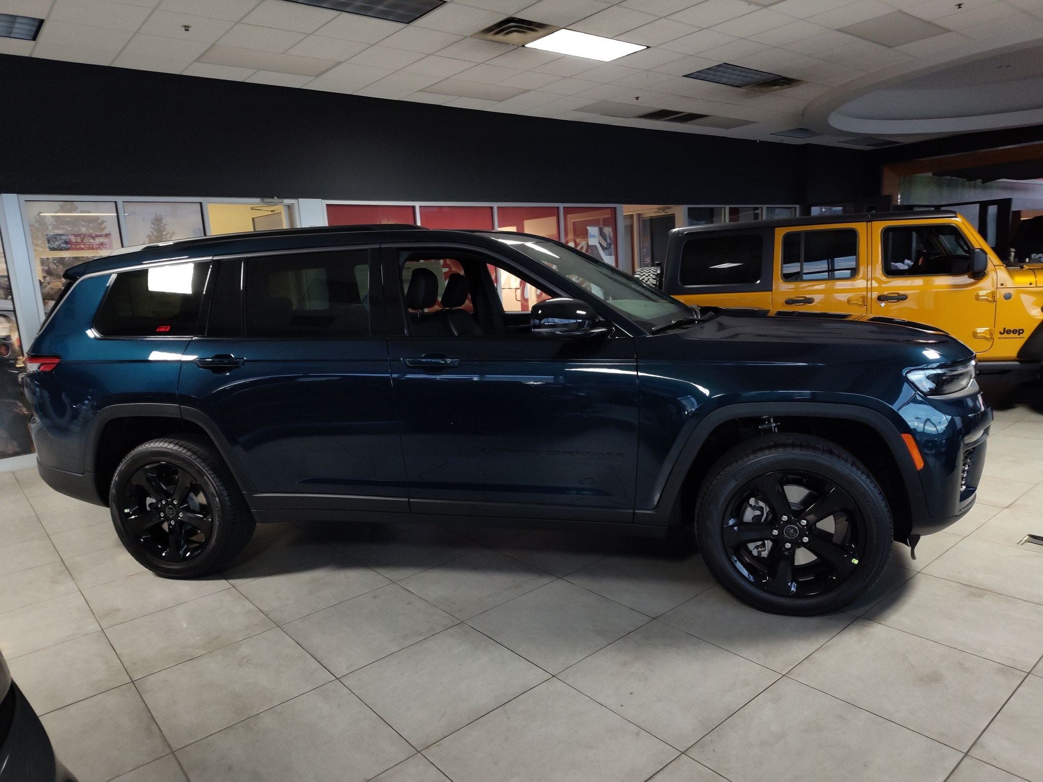 2027 Jeep Grand Cherokee Limited