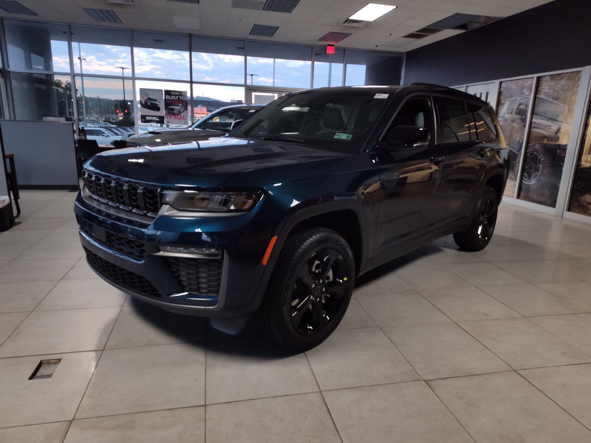 2027 Jeep Grand Cherokee Limited