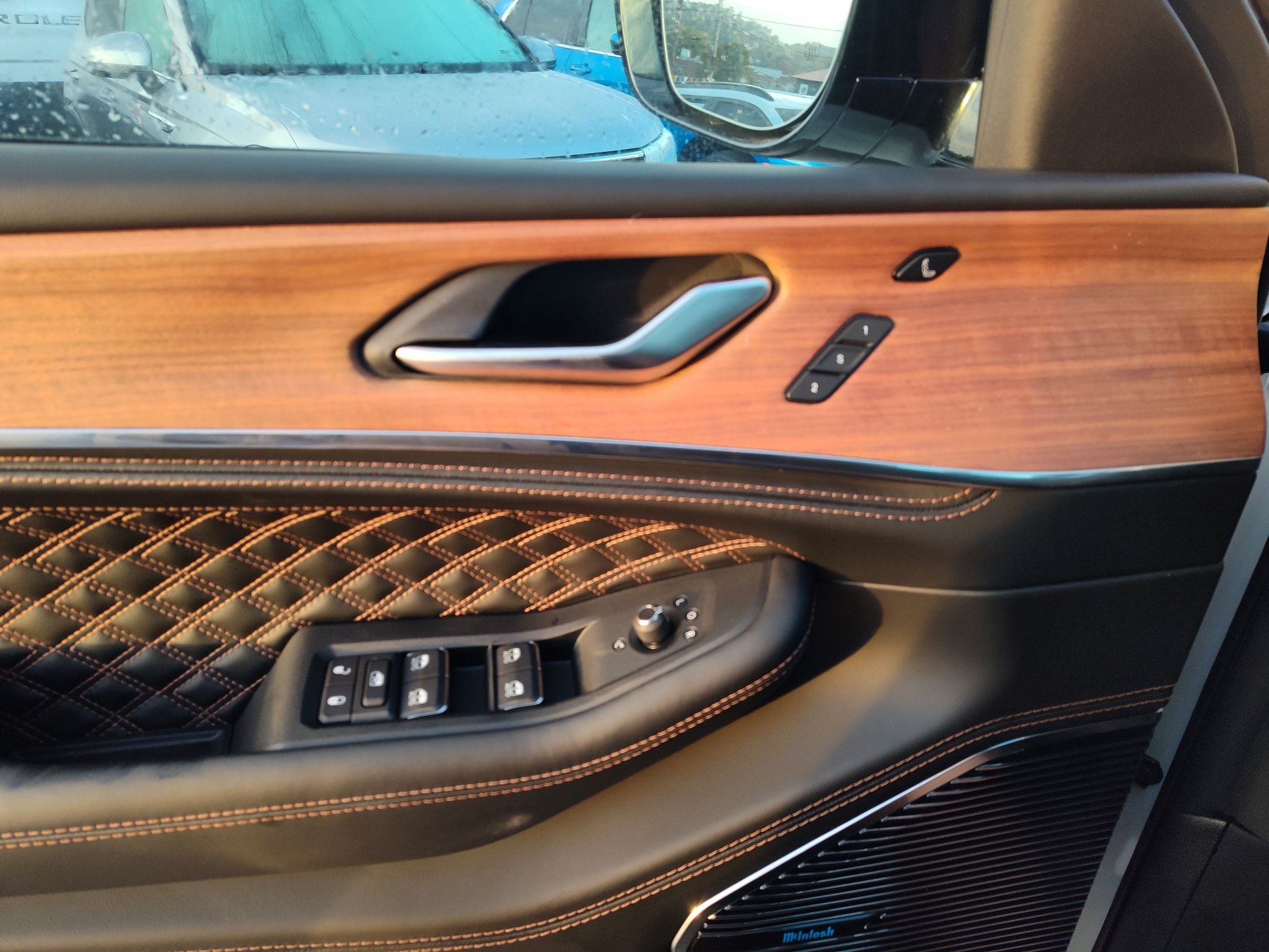 2027 Jeep Grand Cherokee Summit