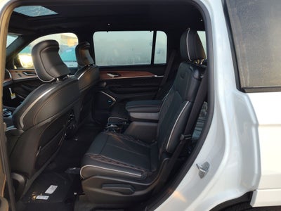 2027 Jeep Grand Cherokee Summit