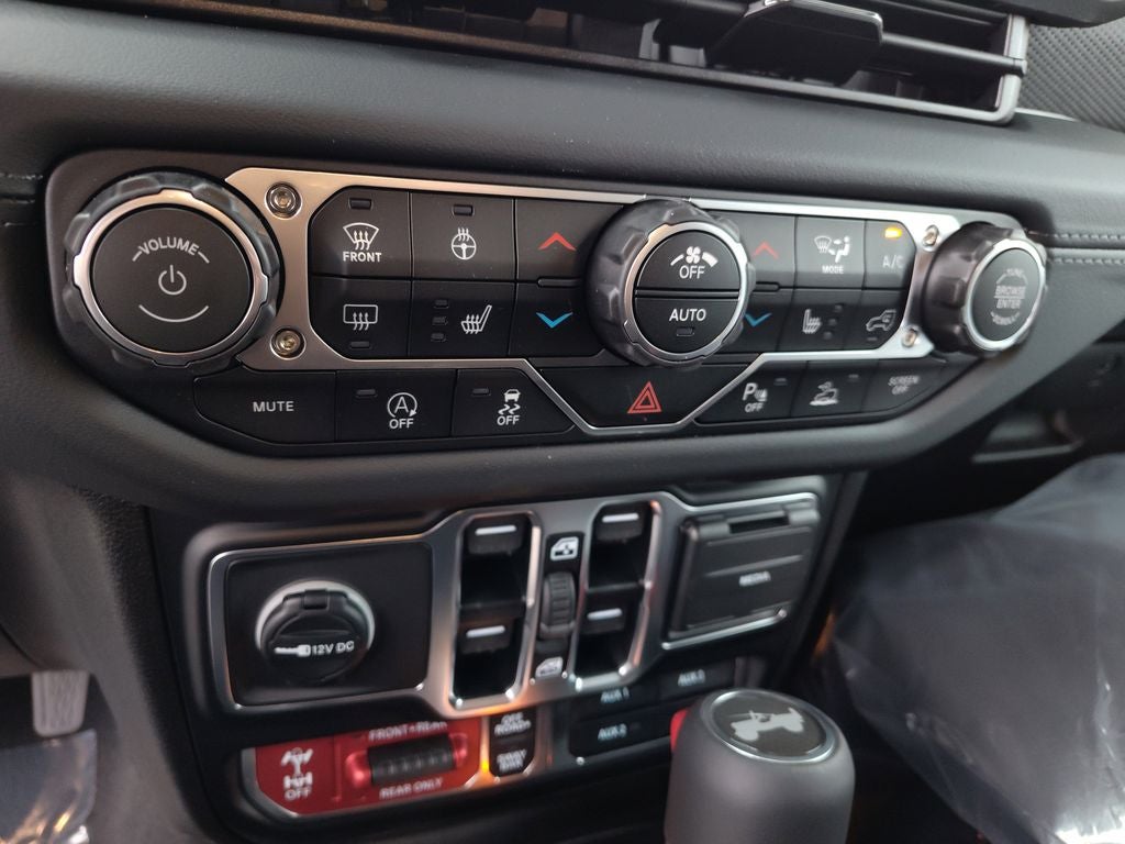 2025 Jeep Wrangler Rubicon X