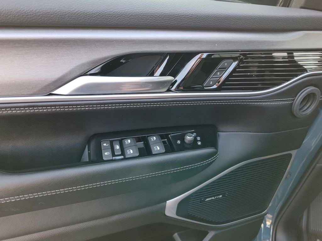 2026 Jeep Grand Wagoneer Upland
