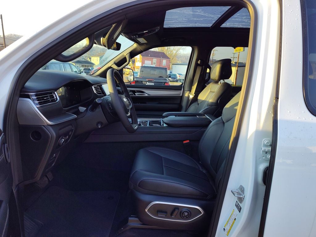 2026 Jeep Grand Wagoneer Limited Reserve