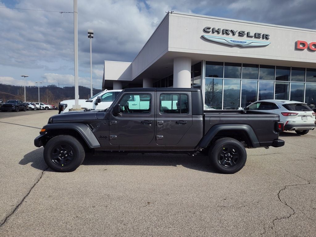 2026 Jeep Gladiator Sport photo 4