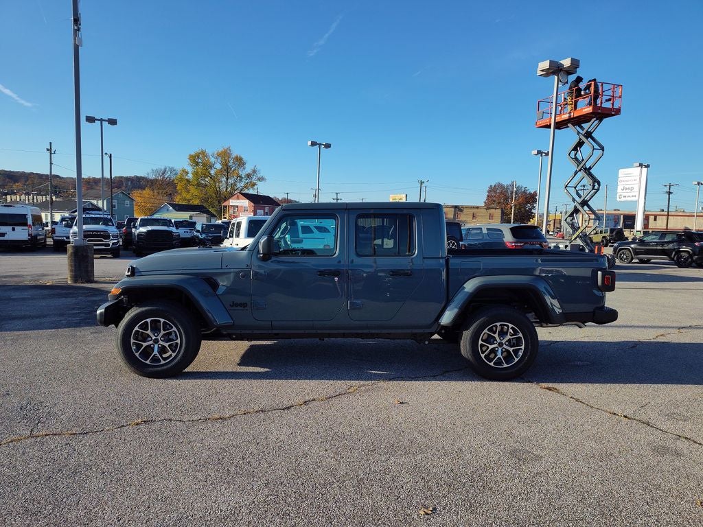 2026 Jeep Gladiator Sport S