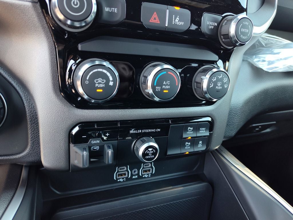 2026 RAM Ram 1500 Express