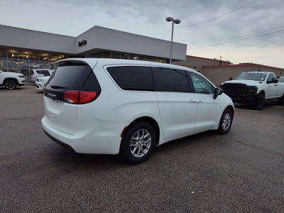 2026 Chrysler Voyager LX