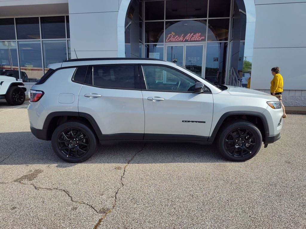 2026 Jeep Compass Latitude Altitude