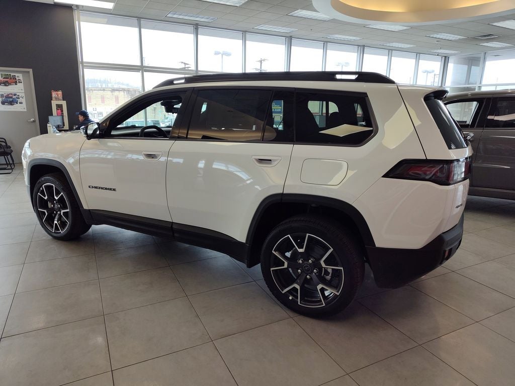 2026 Jeep Cherokee Overland