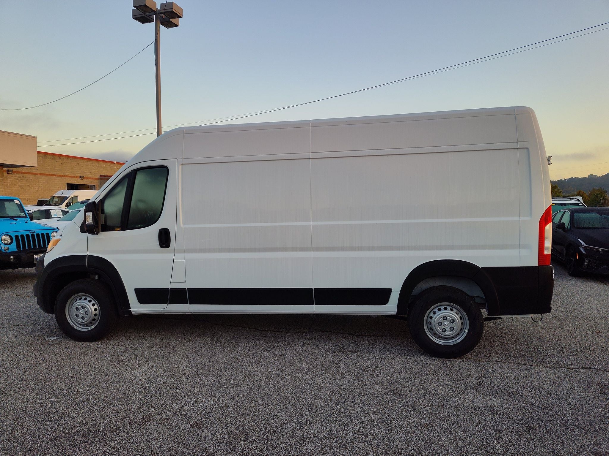 2027 RAM ProMaster Cargo Van Tradesman