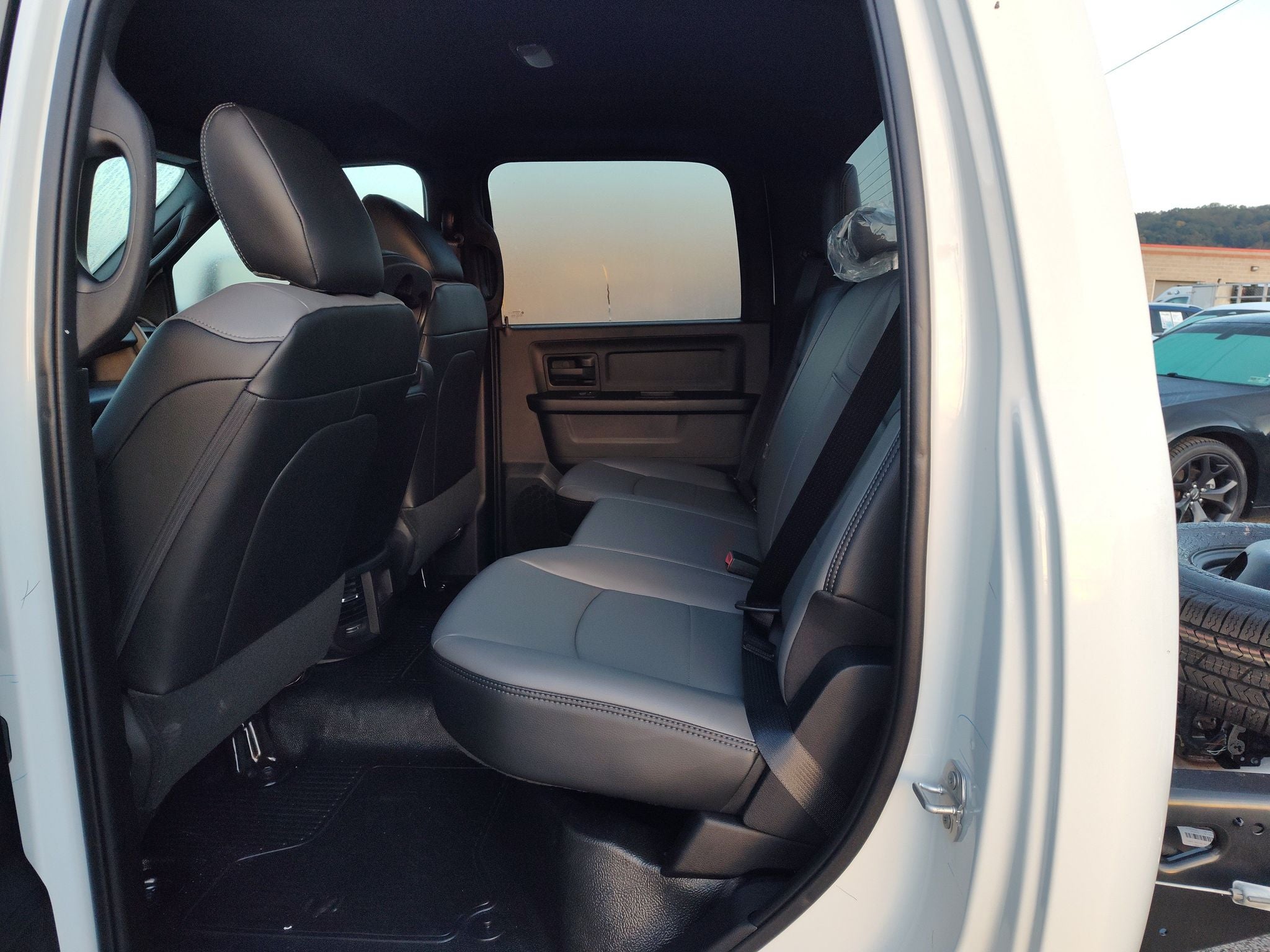 2027 RAM Ram 3500 Chassis Cab Tradesman